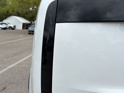 New 2026 Land Rover Range Rover SE image 10