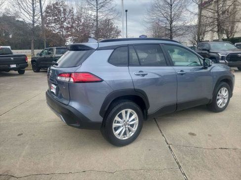 Certified 2023 Toyota Corolla Cross LE image 7