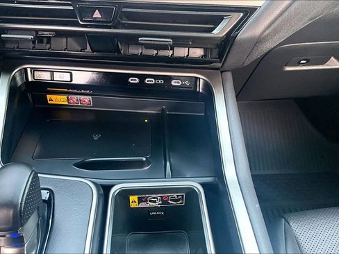 Used 2025 Lexus TX 500h AWD w/ Technology Package image 34