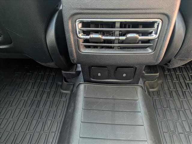 Used 2023 Lincoln Corsair AWD w/ Equipment Group 101A image 18
