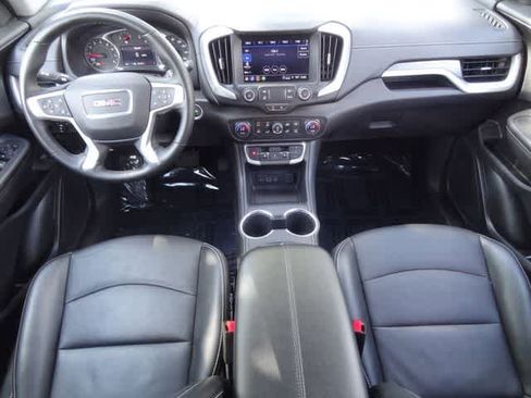 Used 2024 GMC Terrain SLT AWD/4WD image 13