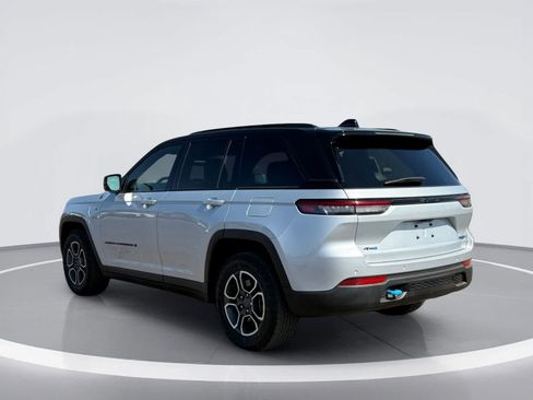 Used 2022 Jeep Grand Cherokee Trailhawk AWD/4WD image 3