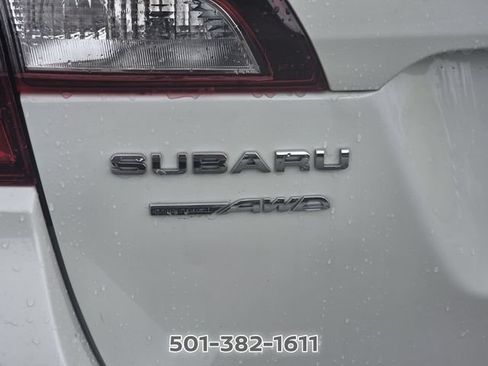 Used 2019 Subaru Outback 2.5i Premium AWD/4WD image 3
