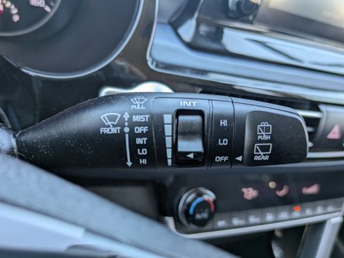 Certified 2023 Kia Seltos S image 33