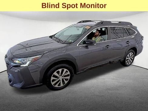 Used 2023 Subaru Outback Premium AWD/4WD image 4