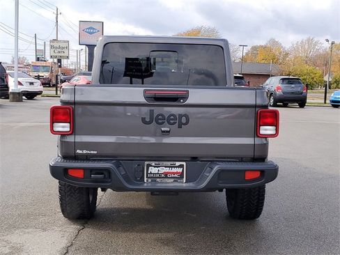 Used 2024 Jeep Gladiator Sport image 5