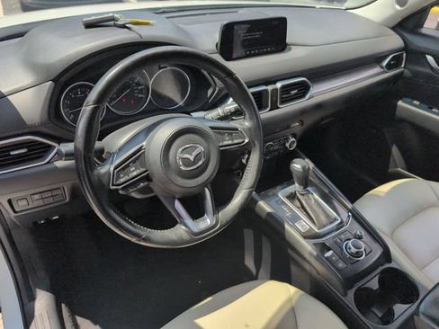 Used 2017 MAZDA CX-5 Touring w/ Preferred Equipment Package FWD image 10