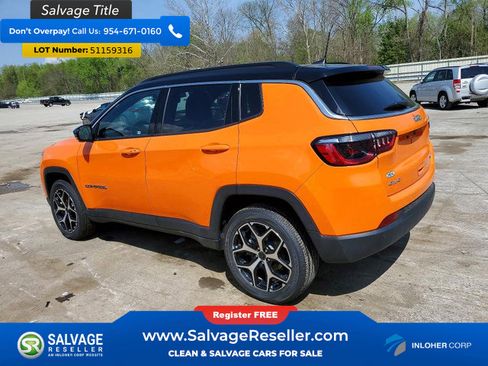 Used 2026 Jeep Compass Limited AWD/4WD image 3