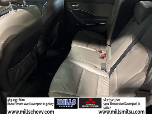 Used 2017 Hyundai Santa Fe SE image 13