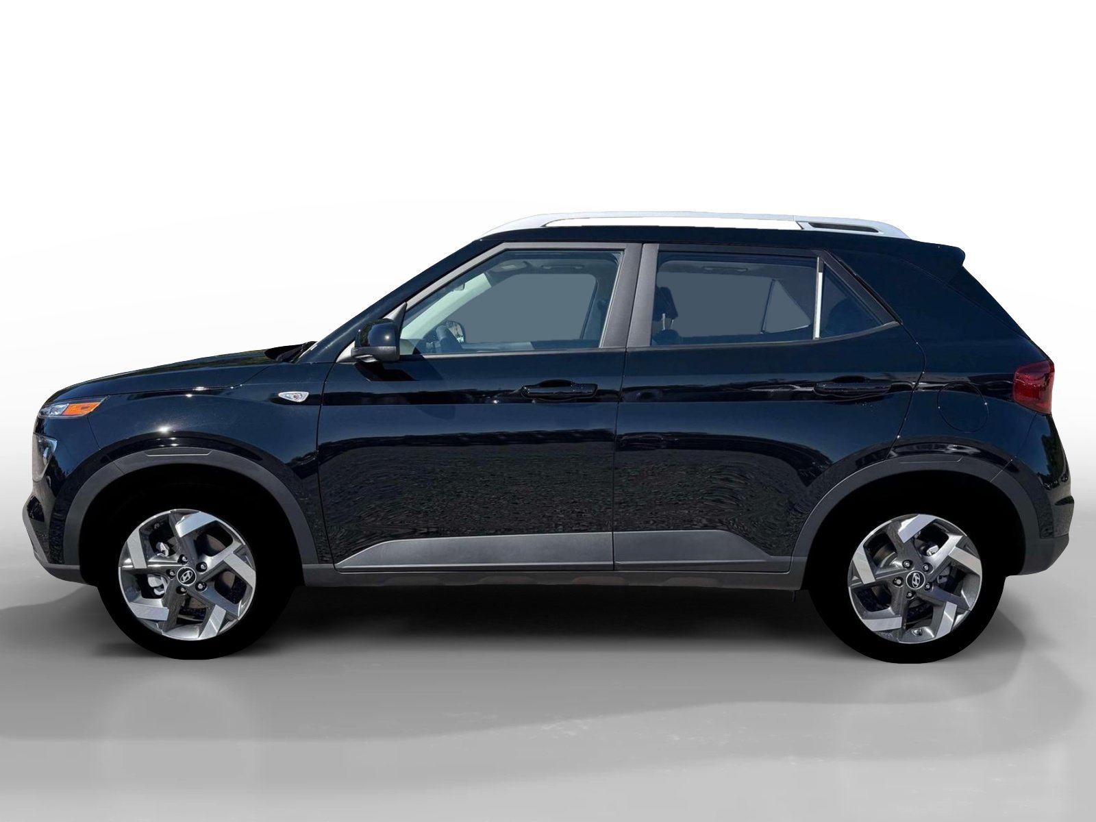 New 2026 Hyundai Venue SEL FWD image 3