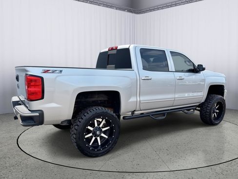 Used 2016 Chevrolet Silverado 1500 LT w/ LT Convenience Package AWD/4WD image 6