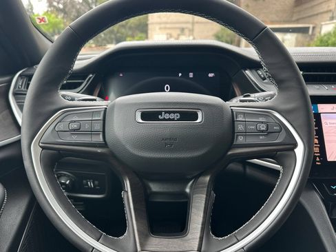 New 2026 Jeep Grand Cherokee Limited AWD/4WD image 23
