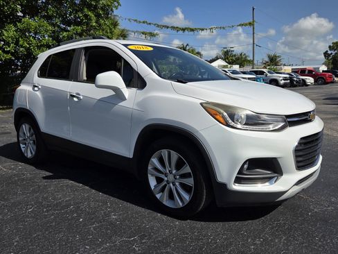 Used 2018 Chevrolet Trax Premier FWD image 7