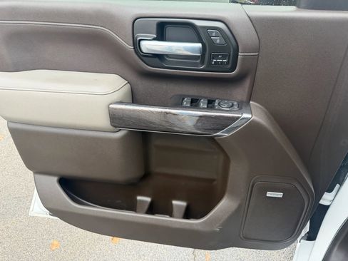 Used 2021 Chevrolet Silverado 3500 LTZ w/ LTZ Convenience Package image 23