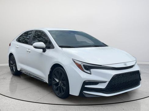 Used 2023 Toyota Corolla SE FWD image 1