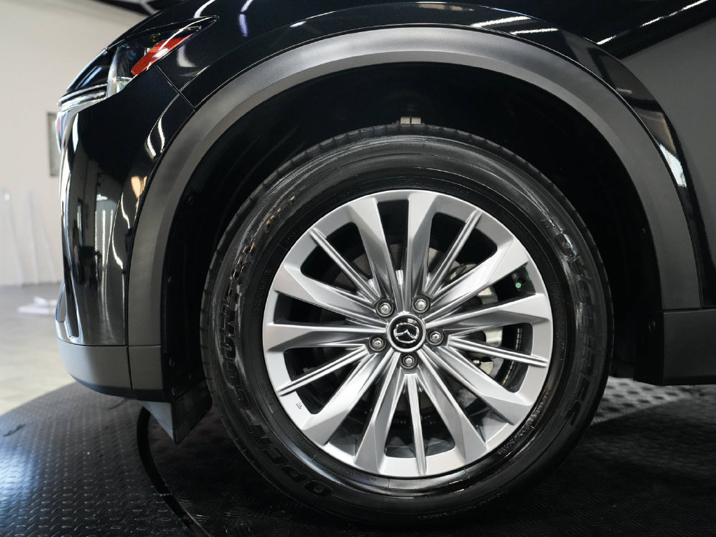 Used 2024 MAZDA CX-90 3.3 Turbo w/ Preferred Package AWD/4WD image 9