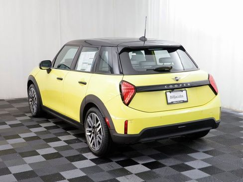 New 2026 MINI Cooper 4-Door Hardtop image 15