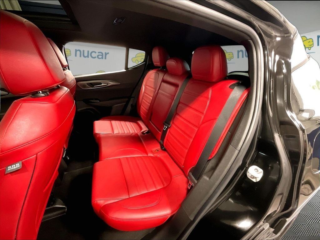 Used 2024 Dodge Hornet R/T Plus w/ R/T Blacktop Package AWD/4WD image 15