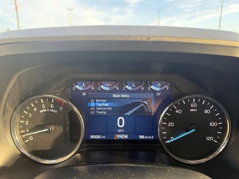 Used 2022 Ford Expedition XLT image 39