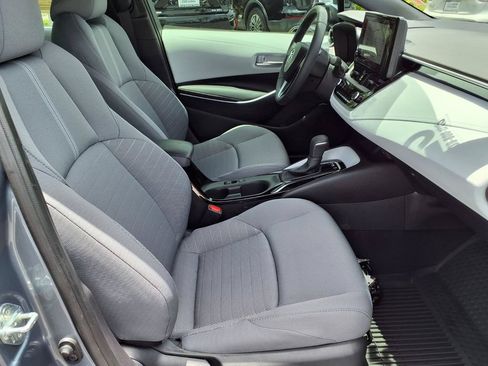 Used 2025 Toyota Corolla SE FWD image 13