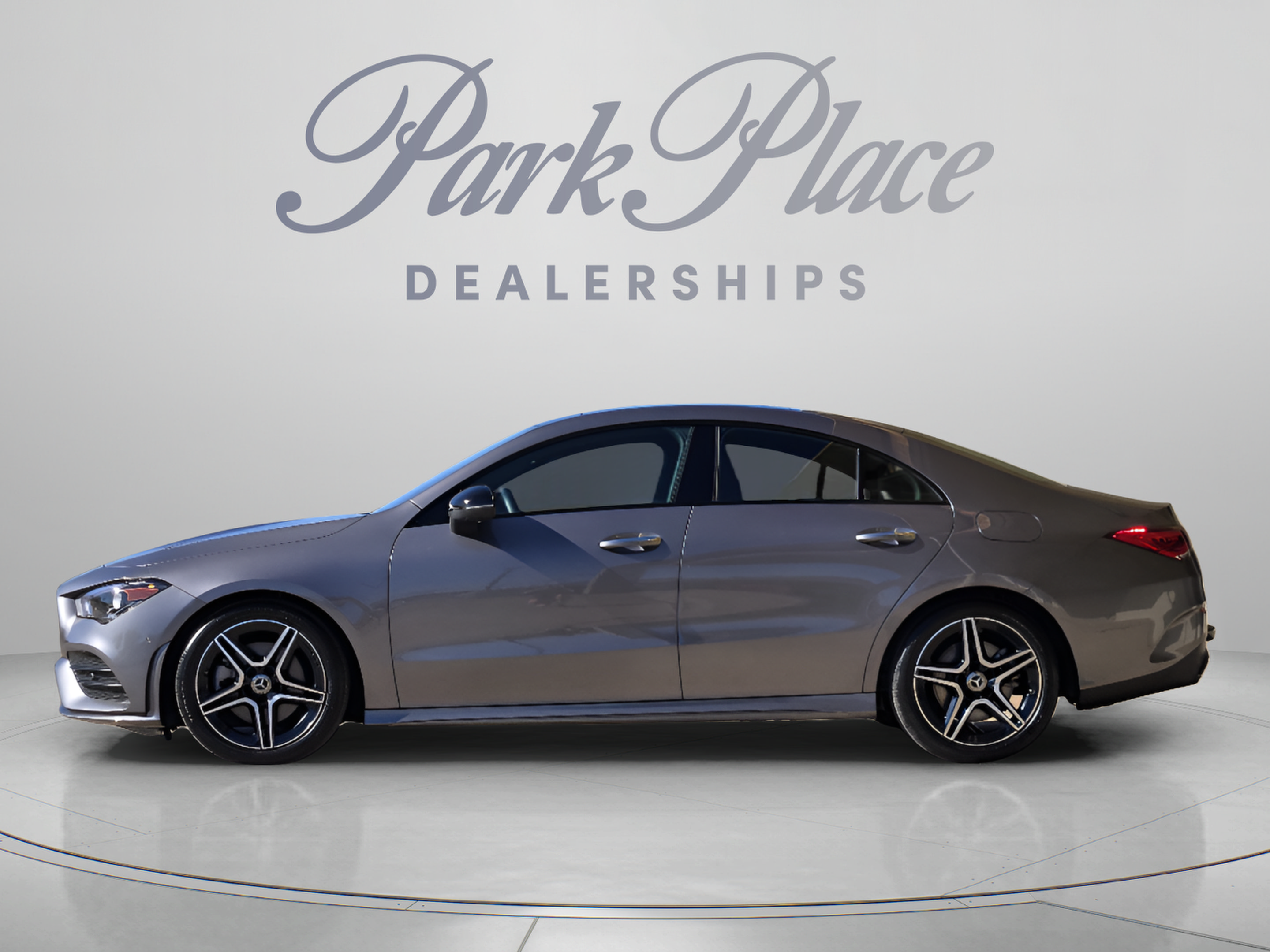 Used 2023 Mercedes-Benz CLA 250 4MATIC image 2
