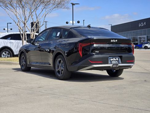 New 2026 Kia K4 LXS image 3