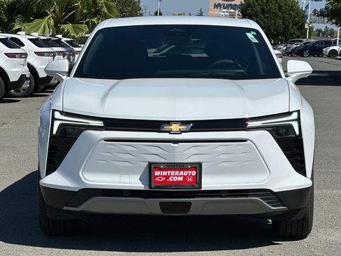 New 2025 Chevrolet Blazer EV LT image 9