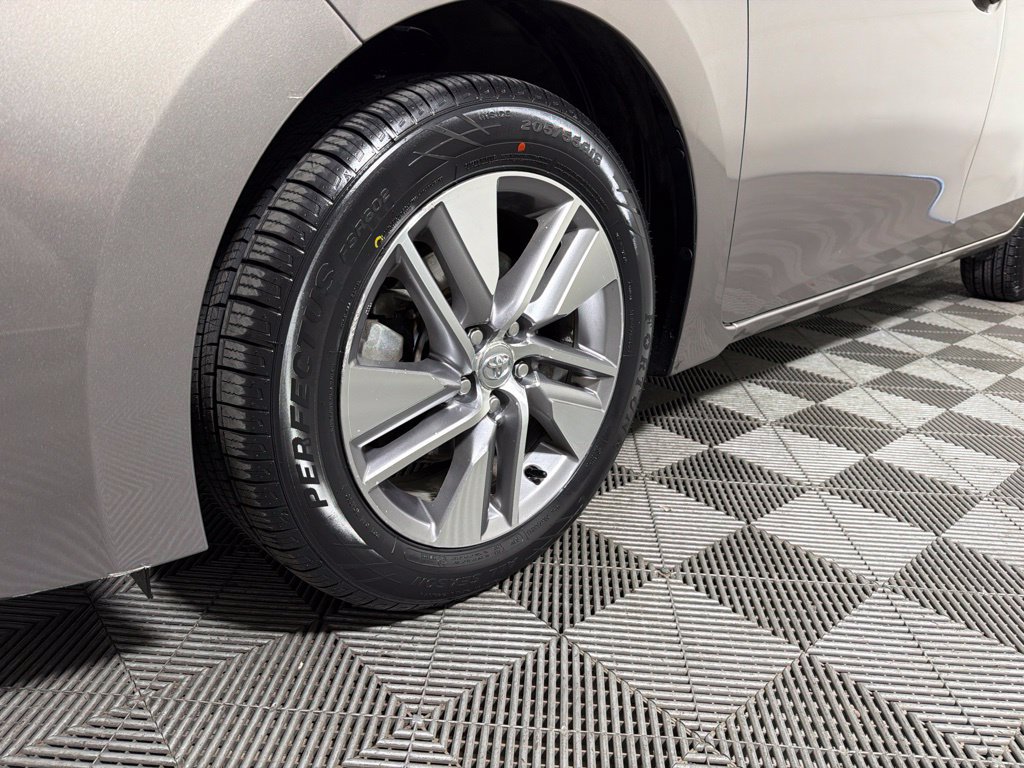 Used 2014 Toyota Corolla LE Premium w/ Driver Convenience Package FWD image 26