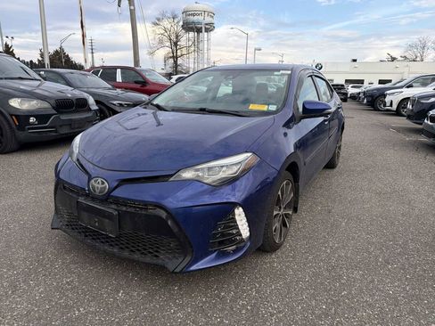 Used 2018 Toyota Corolla SE image 2