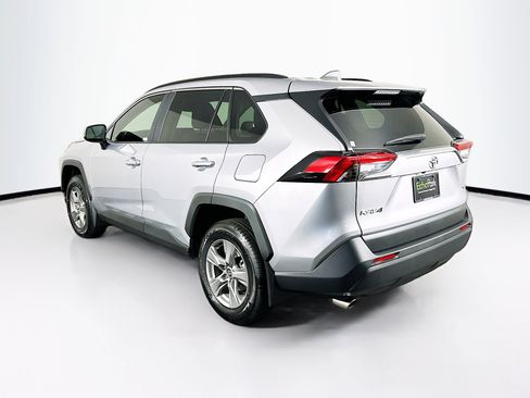 Used 2025 Toyota RAV4 XLE w/ Convenience Package FWD image 5