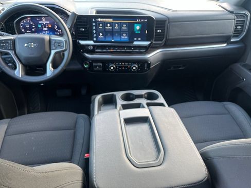 Used 2026 Chevrolet Silverado 1500 RST AWD/4WD image 39