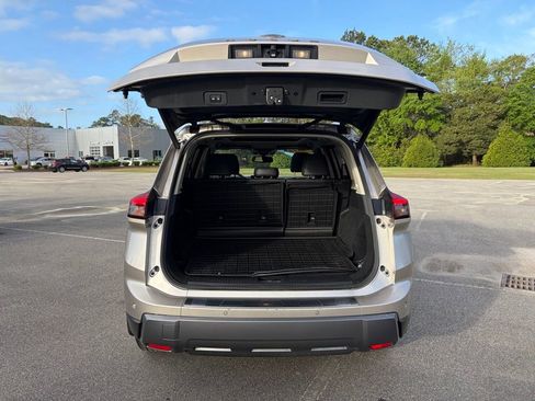 Certified 2024 Nissan Rogue SL w/ SL Premium Package image 5