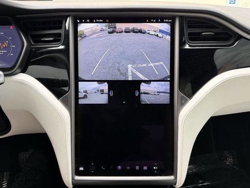 Used 2018 Tesla Model X 100D image 4