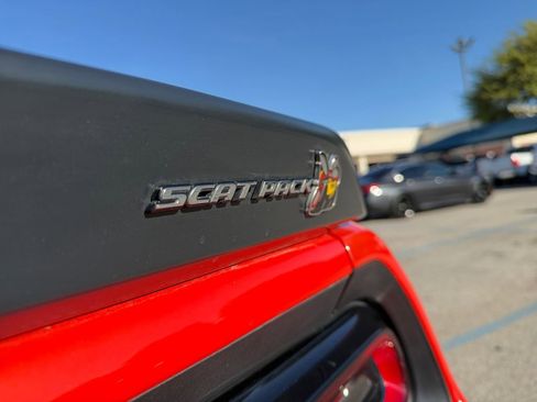 Used 2022 Dodge Challenger R/T Scat Pack w/ Scat Pack Stripe RWD image 22