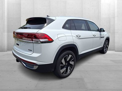 Used 2024 Volkswagen Atlas Cross Sport SE AWD/4WD image 6