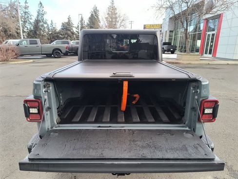 Used 2024 Jeep Gladiator Sport image 22
