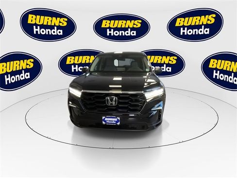 Certified 2023 Honda Pilot LX image 3