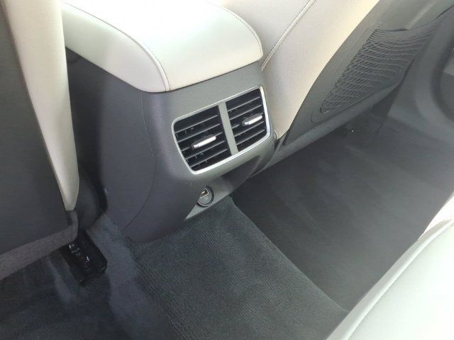 Used 2022 Hyundai Sonata Limited FWD image 8