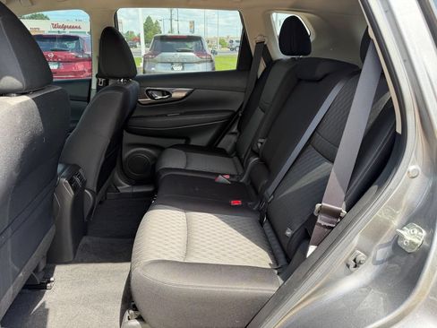 Used 2020 Nissan Rogue SV w/ Premium Package FWD image 14