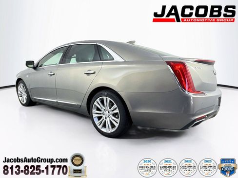 Used 2019 Cadillac XTS Luxury FWD image 1