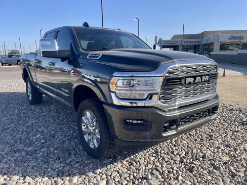 Used 2023 RAM 2500 Limited AWD/4WD image 7