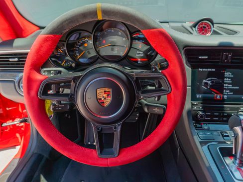 Used 2018 Porsche 911 GT2 RS RWD image 13