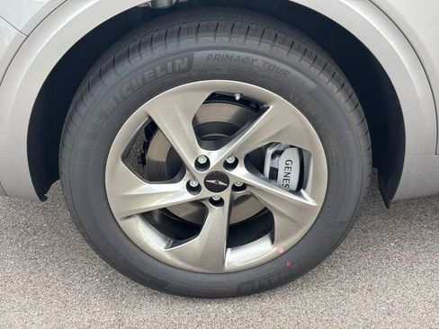 Used 2026 Genesis GV70 2.5T Advanced image 4