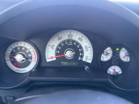 Used 2014 Toyota FJ Cruiser 4WD image 25