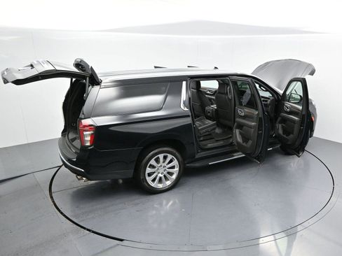 Used 2021 Chevrolet Suburban Premier AWD/4WD image 48