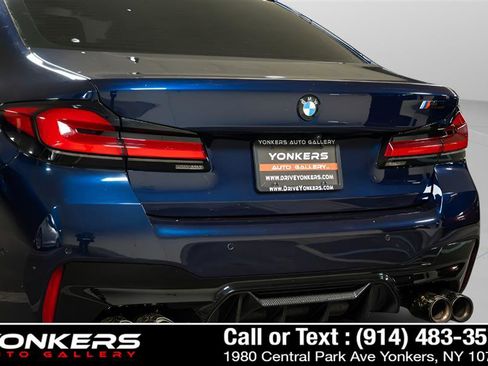 Used 2022 BMW M5 image 26