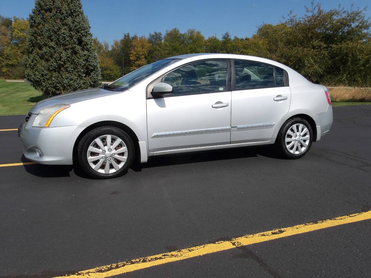 Used 2010 Nissan Sentra 2.0 S FWD image 8