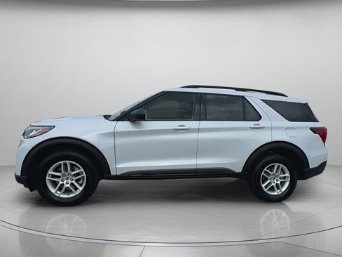 New 2026 Ford Explorer Active image 15