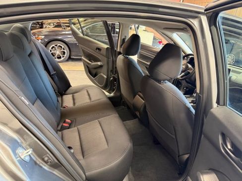 Used 2025 Nissan Altima 2.5 SV FWD image 28