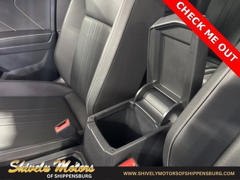 Used 2024 Volkswagen Tiguan SE image 23